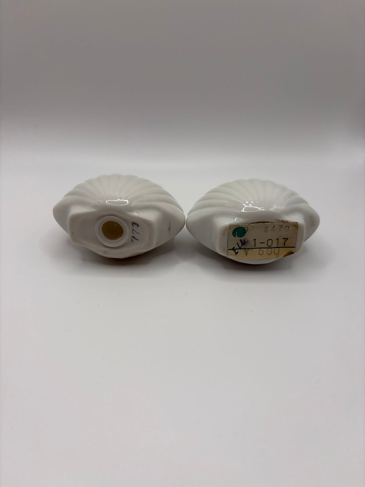 Vintage Ceramic Seashell Salt & Pepper Shakers