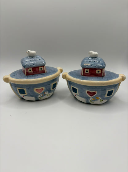 Vintage Susan Winget "Noah's Ark" Salt & Pepper Shakers   Collectors/ Kitchen