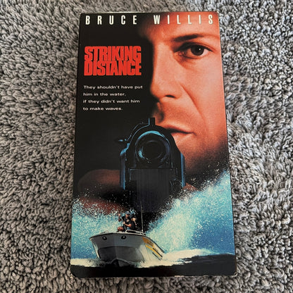 Striking Distance (VHS, 1994)