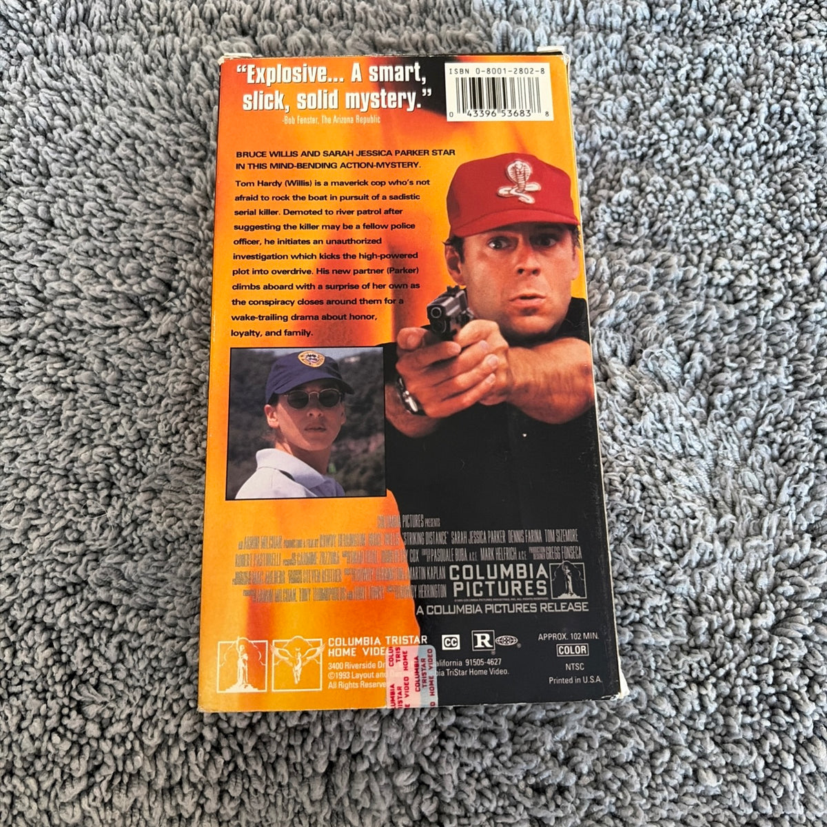 Striking Distance (VHS, 1994)