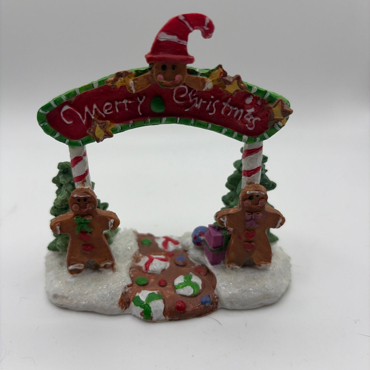 GINGER FROST LANE CHRISTMAS VILLAGE MERRY CHRISTMAS BANNER ARCH ACCESSORIES