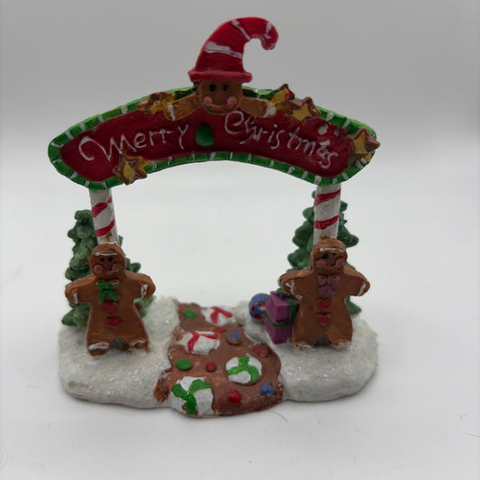 GINGER FROST LANE CHRISTMAS VILLAGE MERRY CHRISTMAS BANNER ARCH ACCESSORIES