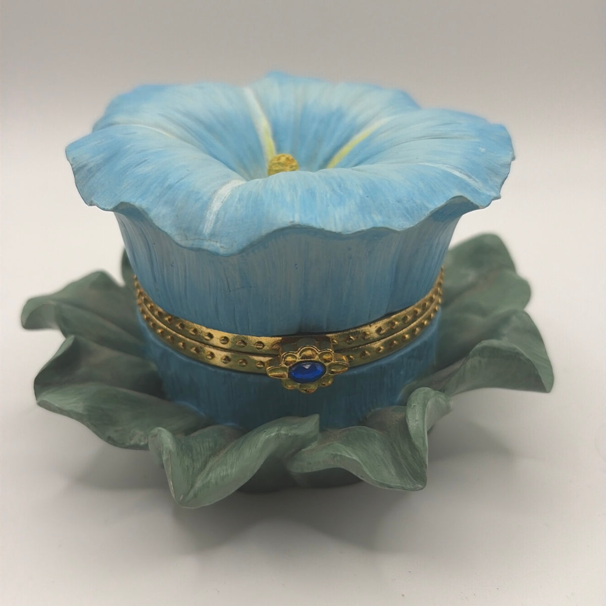 BLUE MORNING GLORY TRINKET BOX LATCHED LID RESIN 4 1/2 X 2 1/2"