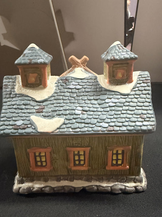 Vintage 2002 Brown Ceramic Holiday Christmas House